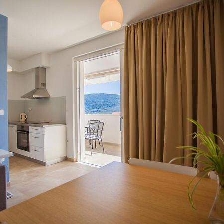 Апартаменты Apartman Pinja Црес Экстерьер фото